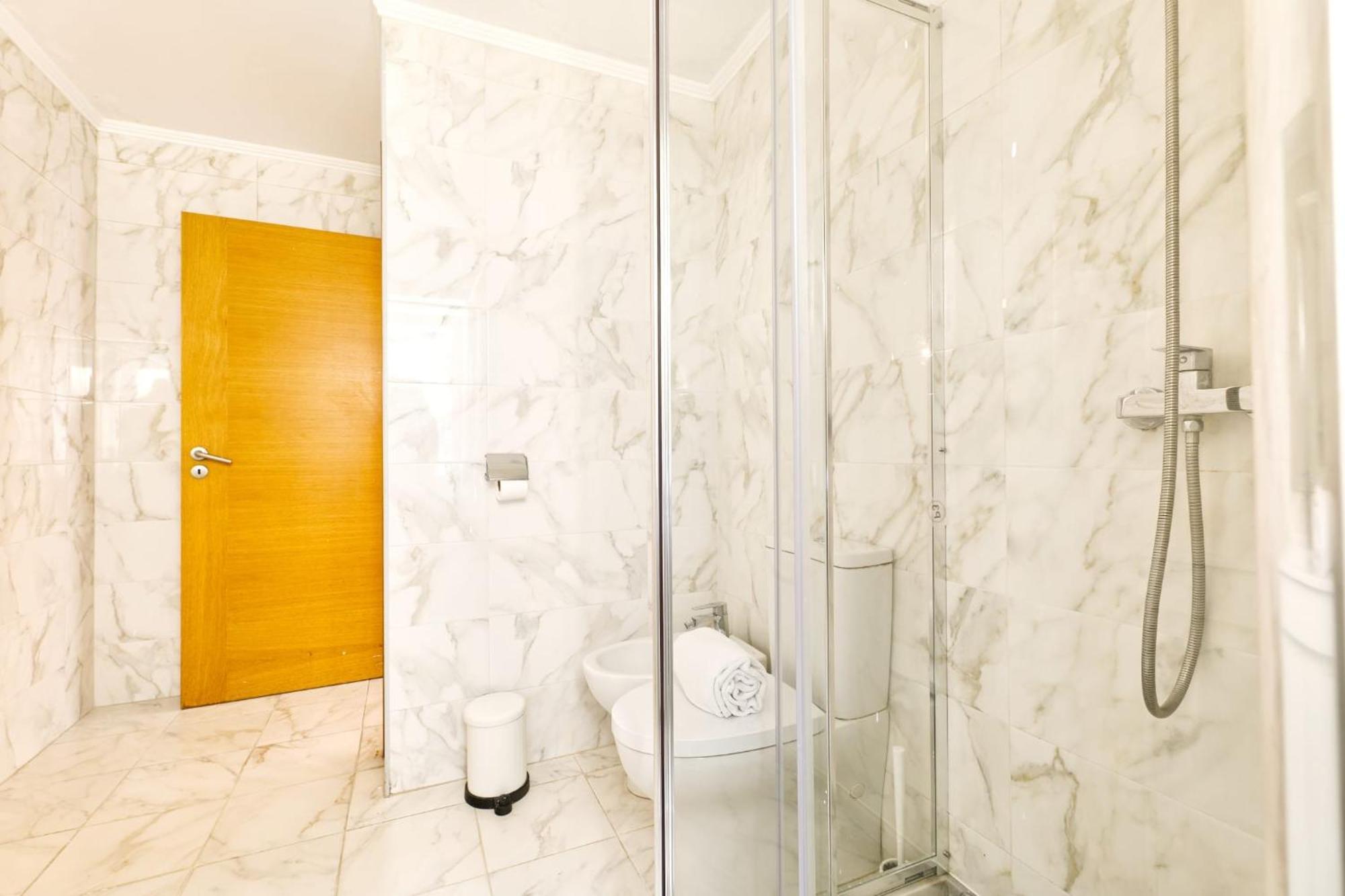 And Amazing Flat * Lisbon